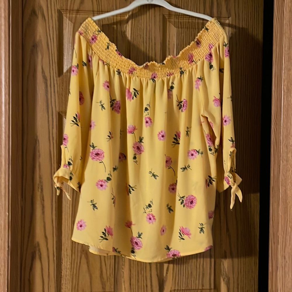 Floral blouse, size 1X